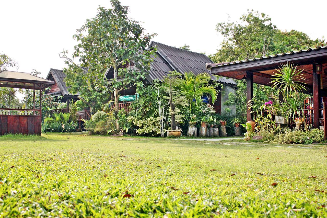 Baansuan Lychee Maeklong Resort Ampawa Amphawa Esterno foto