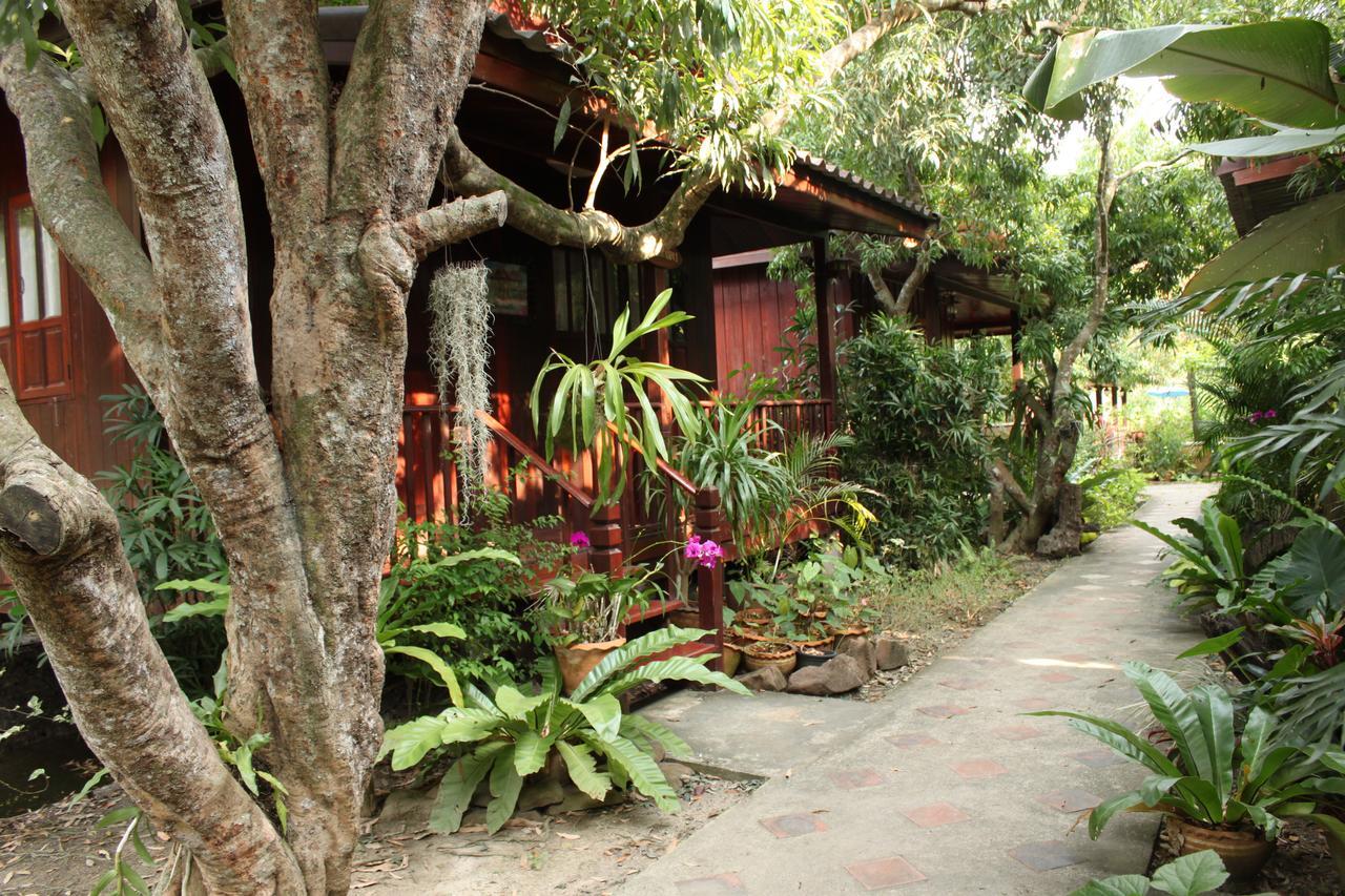 Baansuan Lychee Maeklong Resort Ampawa Amphawa Esterno foto